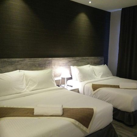 The Leverage Business Hotel Джохор Бахру Стая снимка