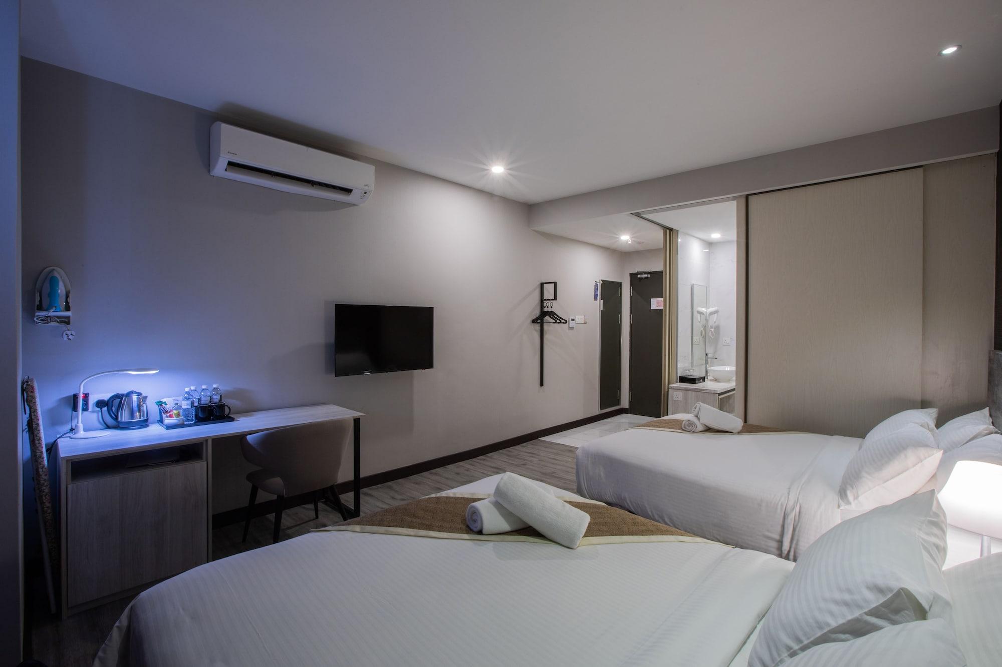 The Leverage Business Hotel Джохор Бахру Екстериор снимка
