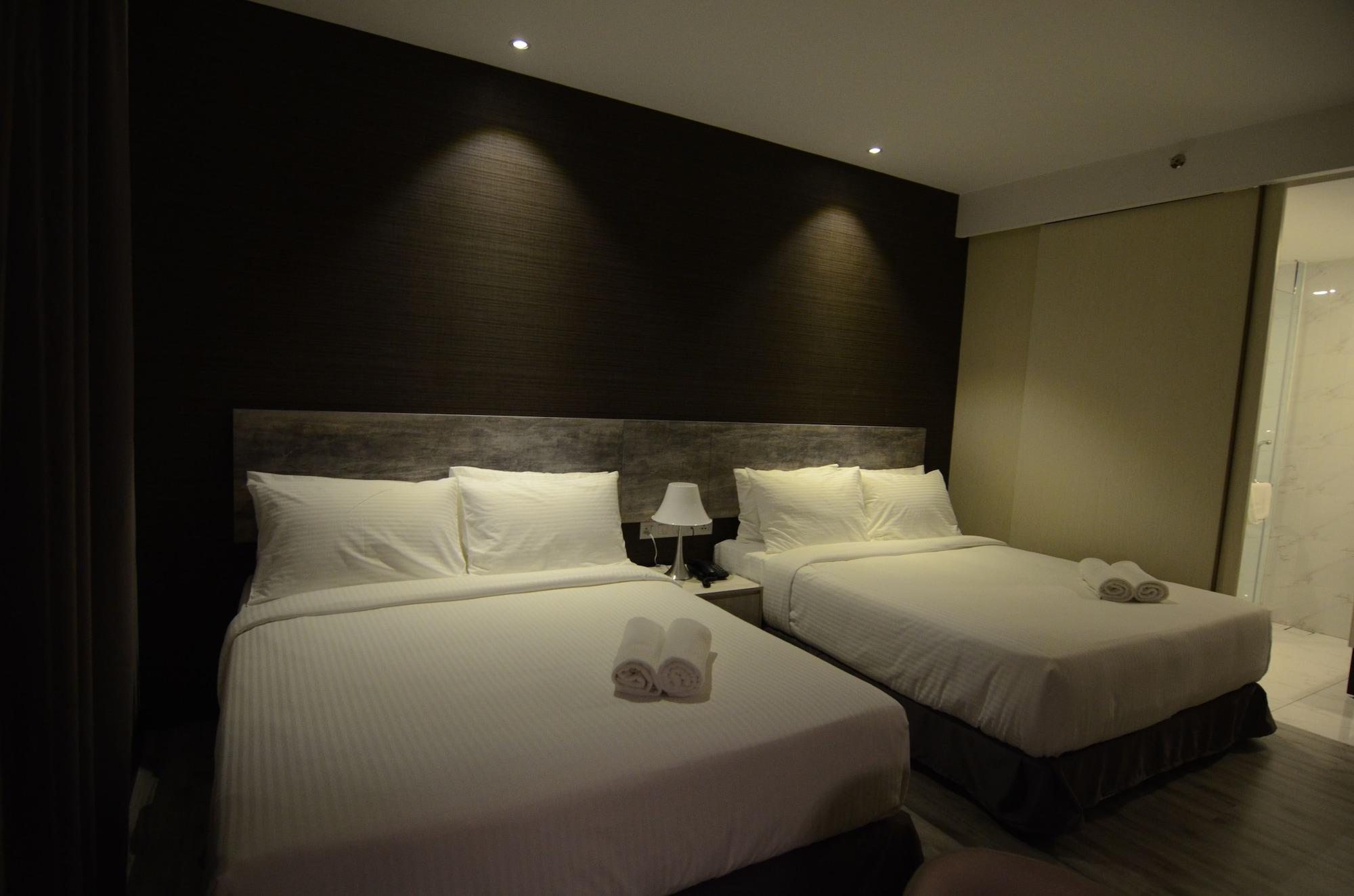The Leverage Business Hotel Джохор Бахру Екстериор снимка