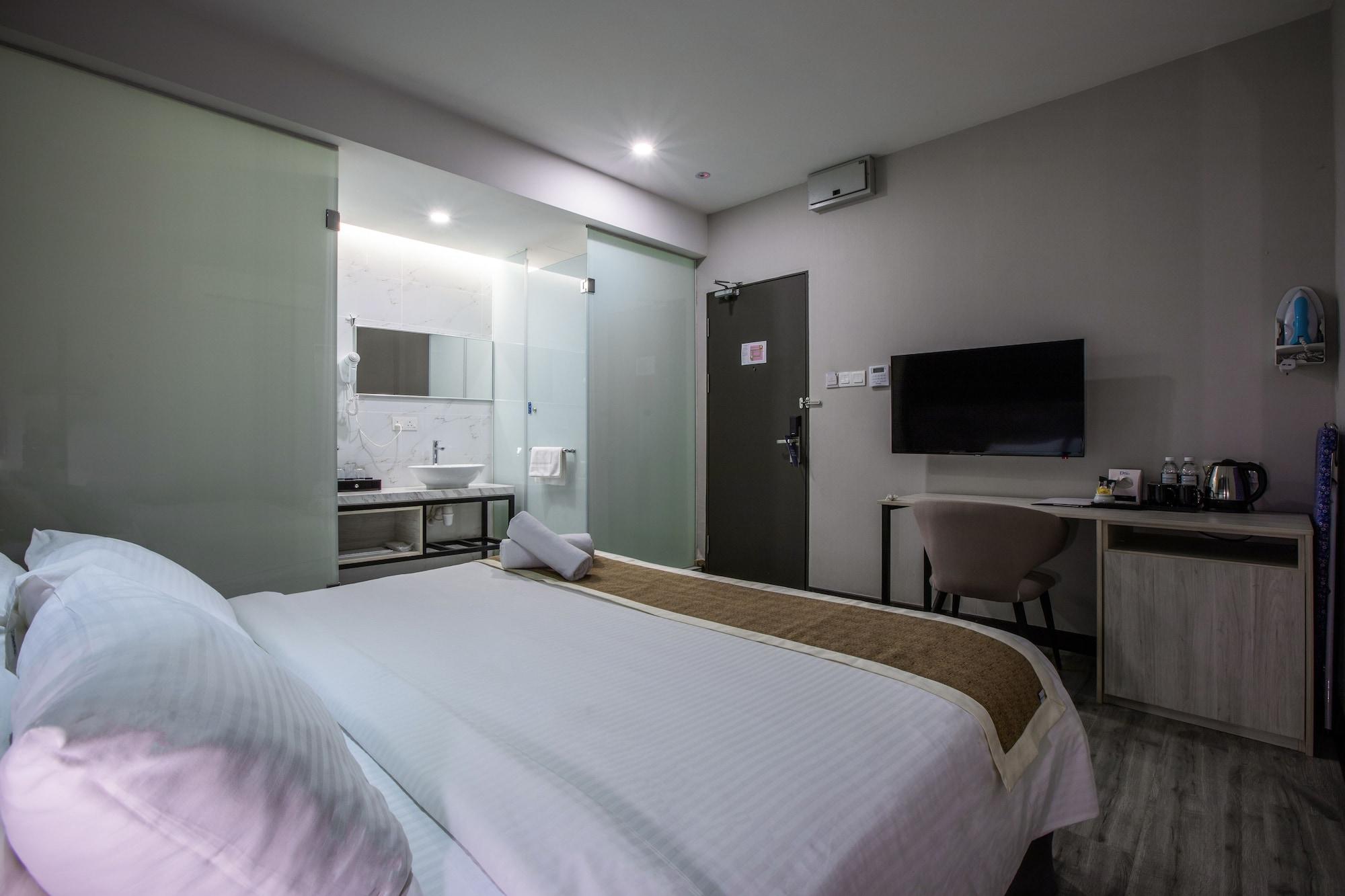 The Leverage Business Hotel Джохор Бахру Екстериор снимка