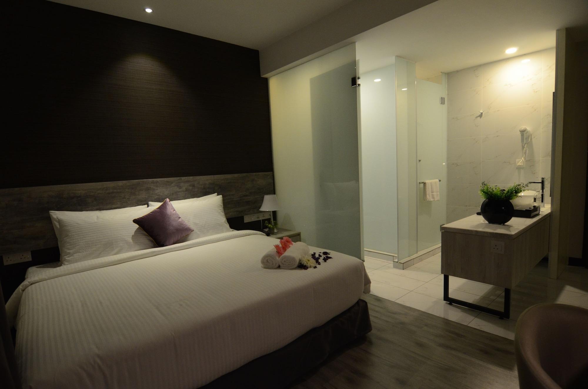 The Leverage Business Hotel Джохор Бахру Екстериор снимка