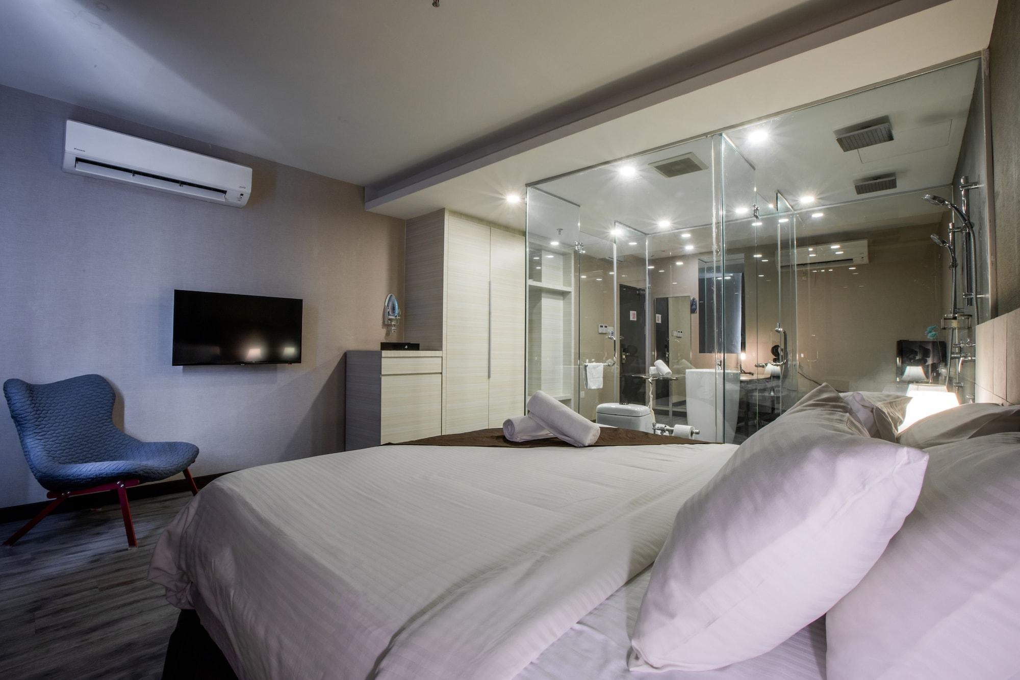 The Leverage Business Hotel Джохор Бахру Екстериор снимка
