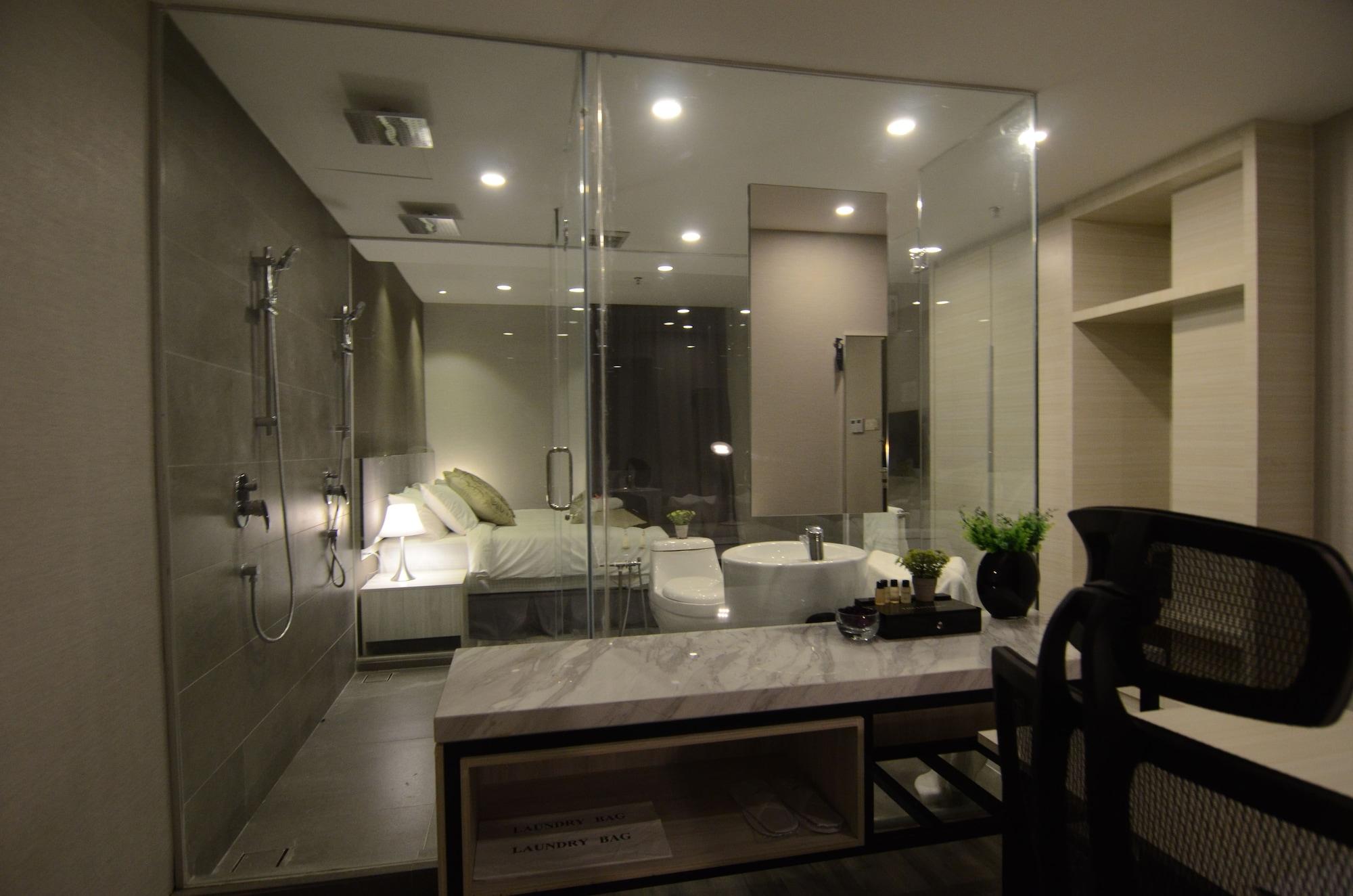The Leverage Business Hotel Джохор Бахру Екстериор снимка