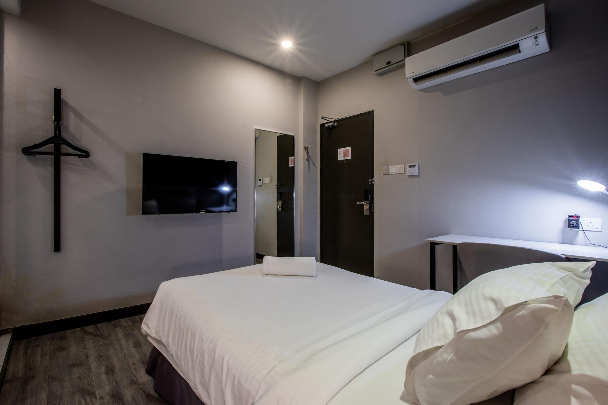 The Leverage Business Hotel Джохор Бахру Екстериор снимка