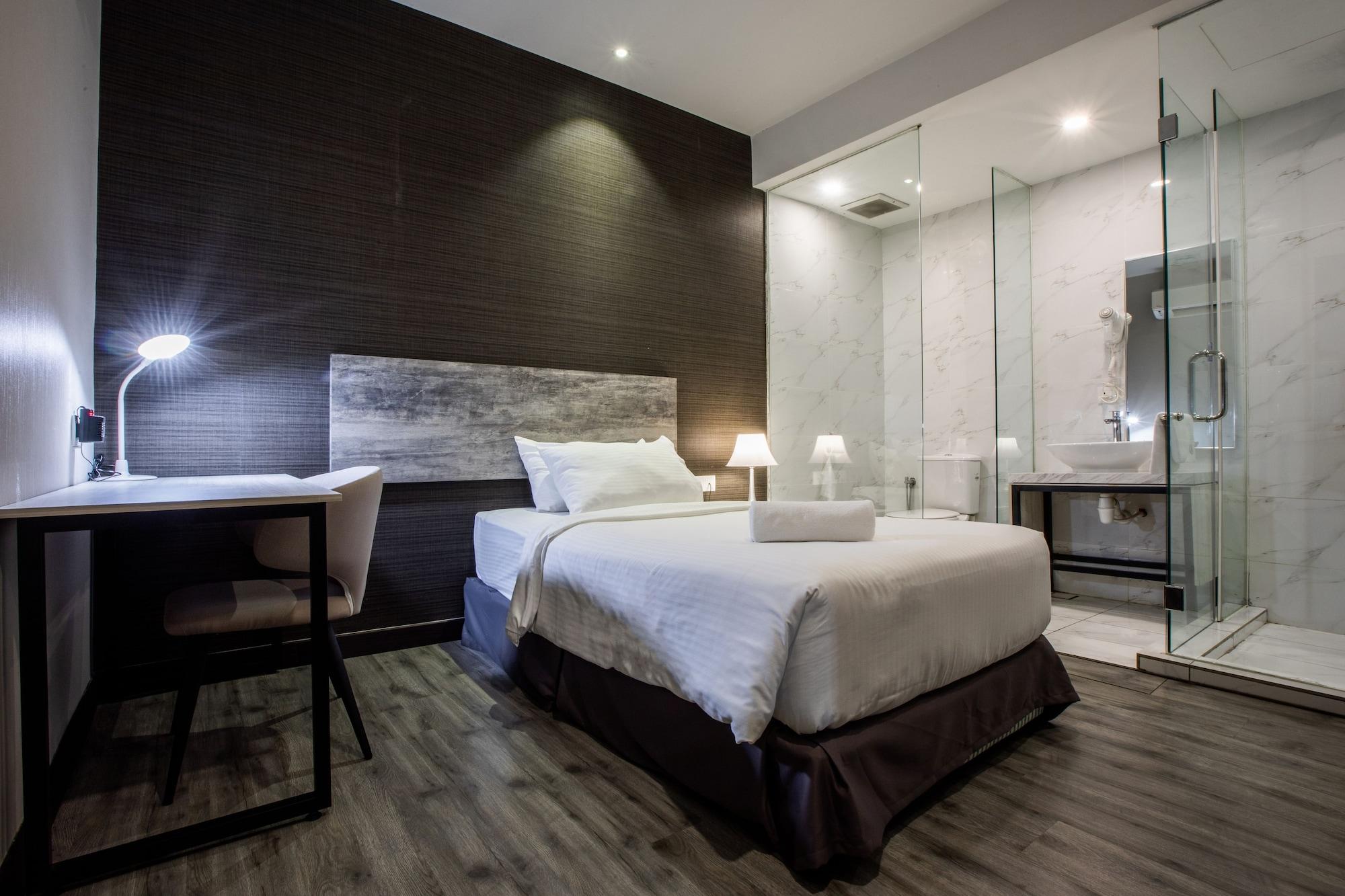 The Leverage Business Hotel Джохор Бахру Екстериор снимка